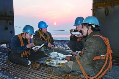 電梯工人生活艱苦