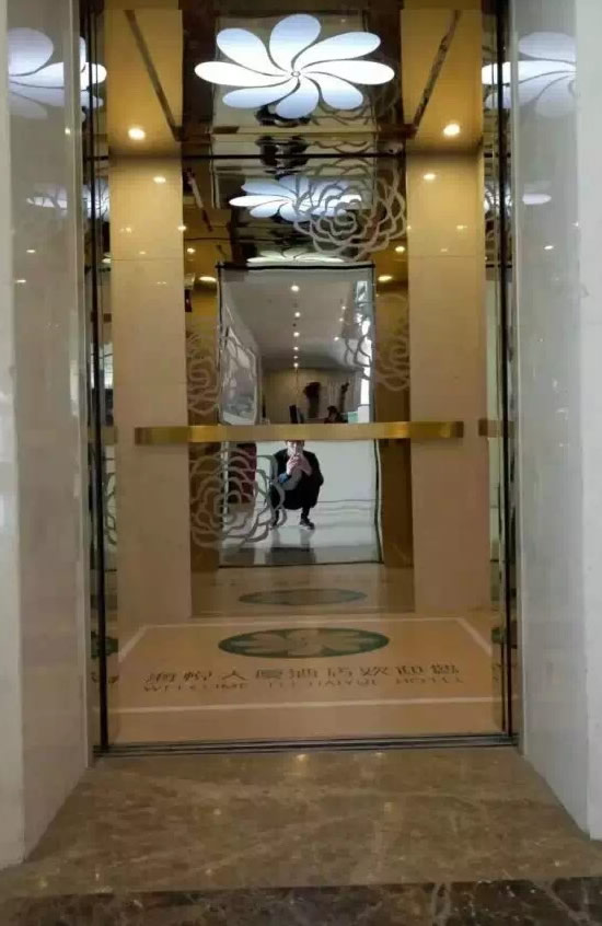 蘇州別墅電梯_化妝鋼板