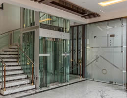 全玻璃井道漂亮大氣的家用電梯