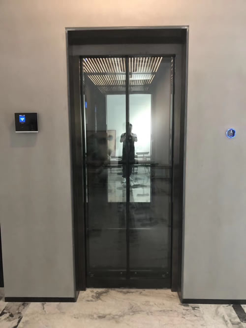 玻璃電梯門